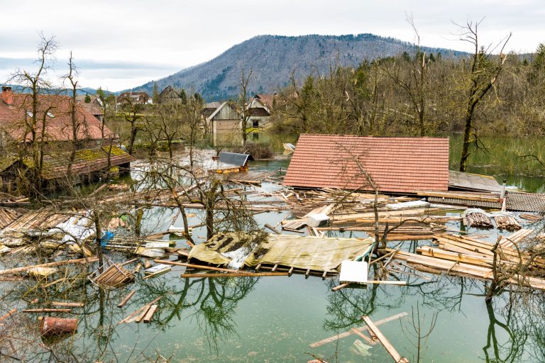 Sturmflut-Absicherung: Ist Ihre Wohngebäudeversicherung gewappnet?