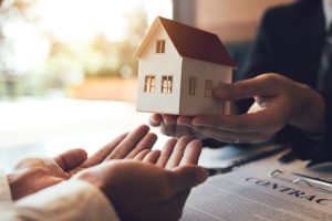 Grundbesitzerhaftpflicht: Unverzichtbarer Schutz für Immobilieneigentümer